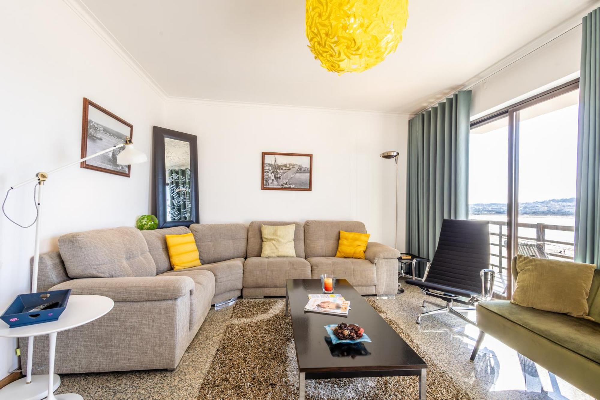 Beachfront 3Bdr Apt On Marginal Boulevard Сан-Мартінню-ду-Порту Екстер'єр фото