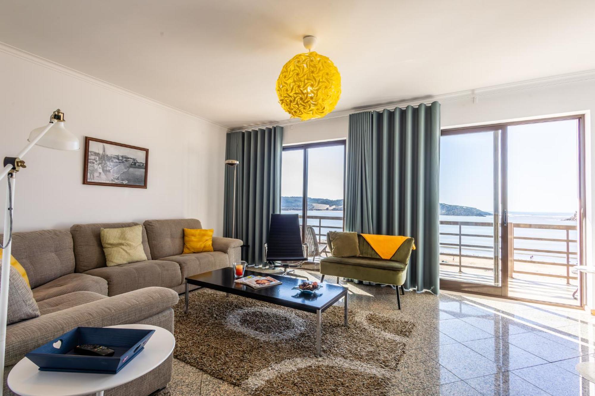 Beachfront 3Bdr Apt On Marginal Boulevard Сан-Мартінню-ду-Порту Екстер'єр фото