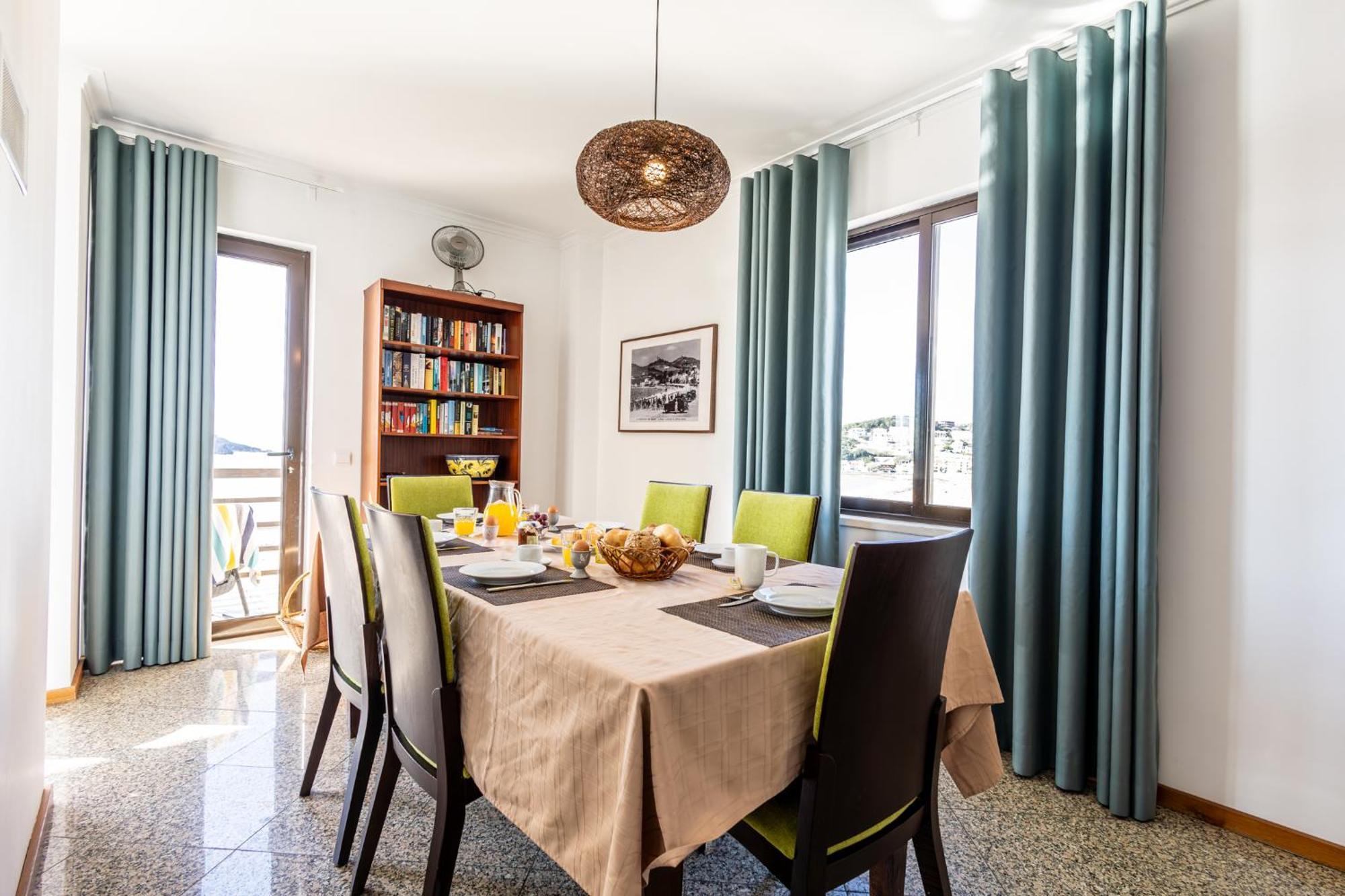 Beachfront 3Bdr Apt On Marginal Boulevard Сан-Мартінню-ду-Порту Екстер'єр фото